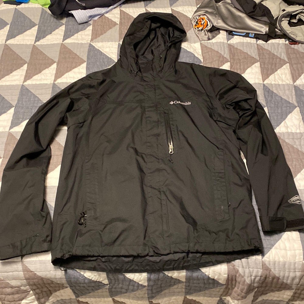 Men’s Columbia Omni-Tech Black Rain Coat